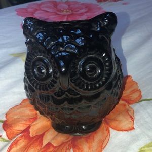 BLACK GLASS OWL STATUE